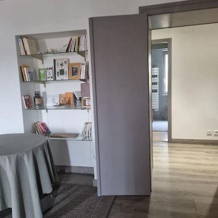 L'Ourse, Epinal,Tres Bel Appartement Quartier Port エクステリア 写真