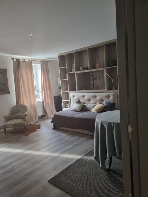 L'Ourse, Epinal,Tres Bel Appartement Quartier Port エクステリア 写真
