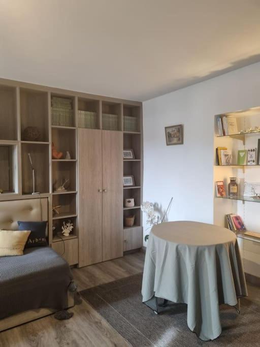 L'Ourse, Epinal,Tres Bel Appartement Quartier Port エクステリア 写真